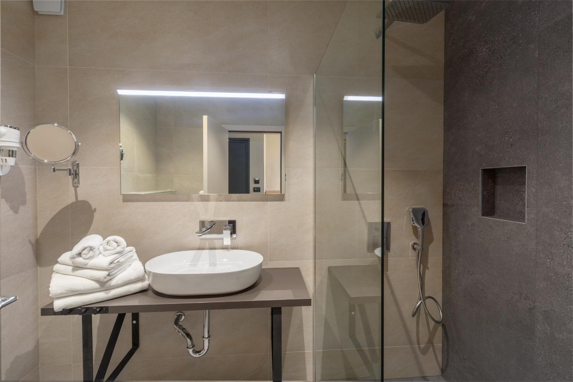 Hotel Squero Ровинь Экстерьер фото