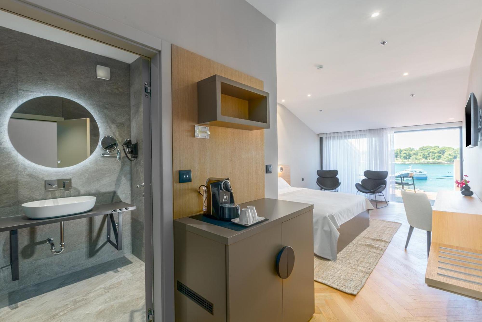 Hotel Squero Ровинь Экстерьер фото