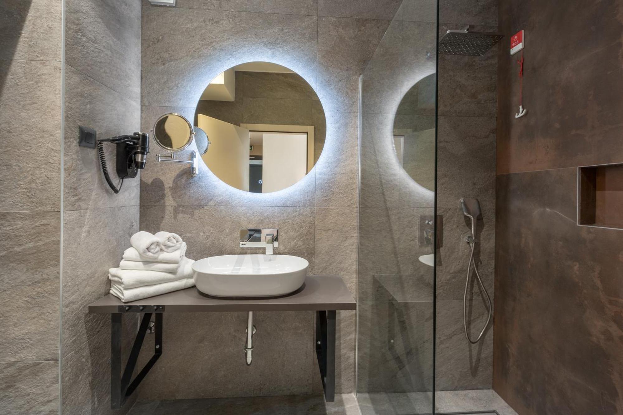 Hotel Squero Ровинь Экстерьер фото