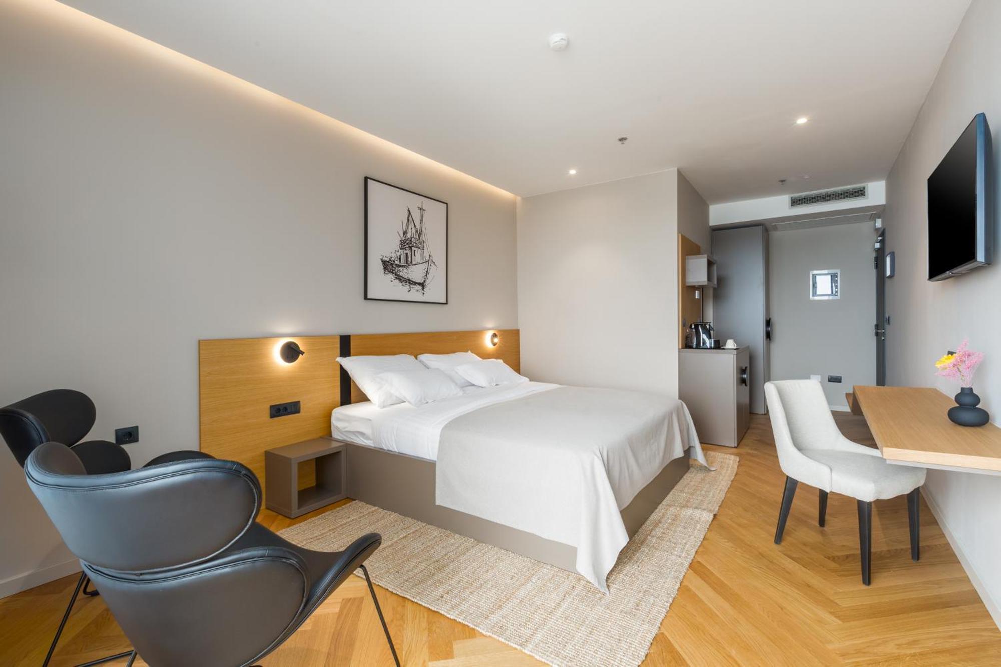 Hotel Squero Ровинь Экстерьер фото